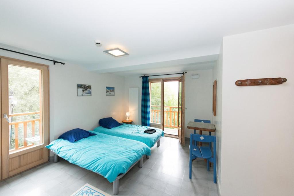 Eco-Hotel Et Yourtes Du Mercantour Guillaumes Eksteriør billede