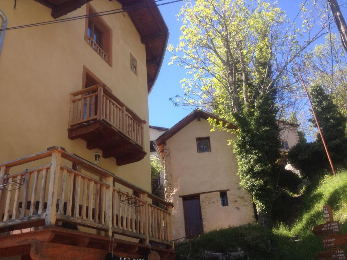 Eco-Hotel Et Yourtes Du Mercantour Guillaumes Eksteriør billede